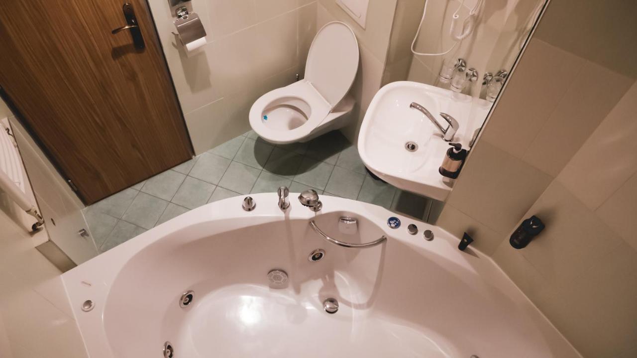 Hotel U Sevce Zlín Zewnętrze zdjęcie