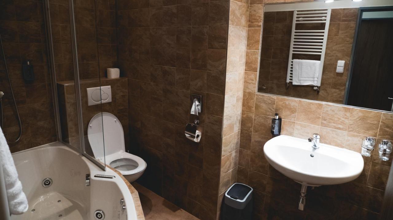 Hotel U Sevce Zlín Zewnętrze zdjęcie